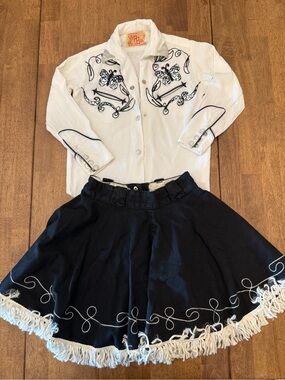 Vintage 1950s Roy Rogers White and Black Embroidered Western Kids Matching Set